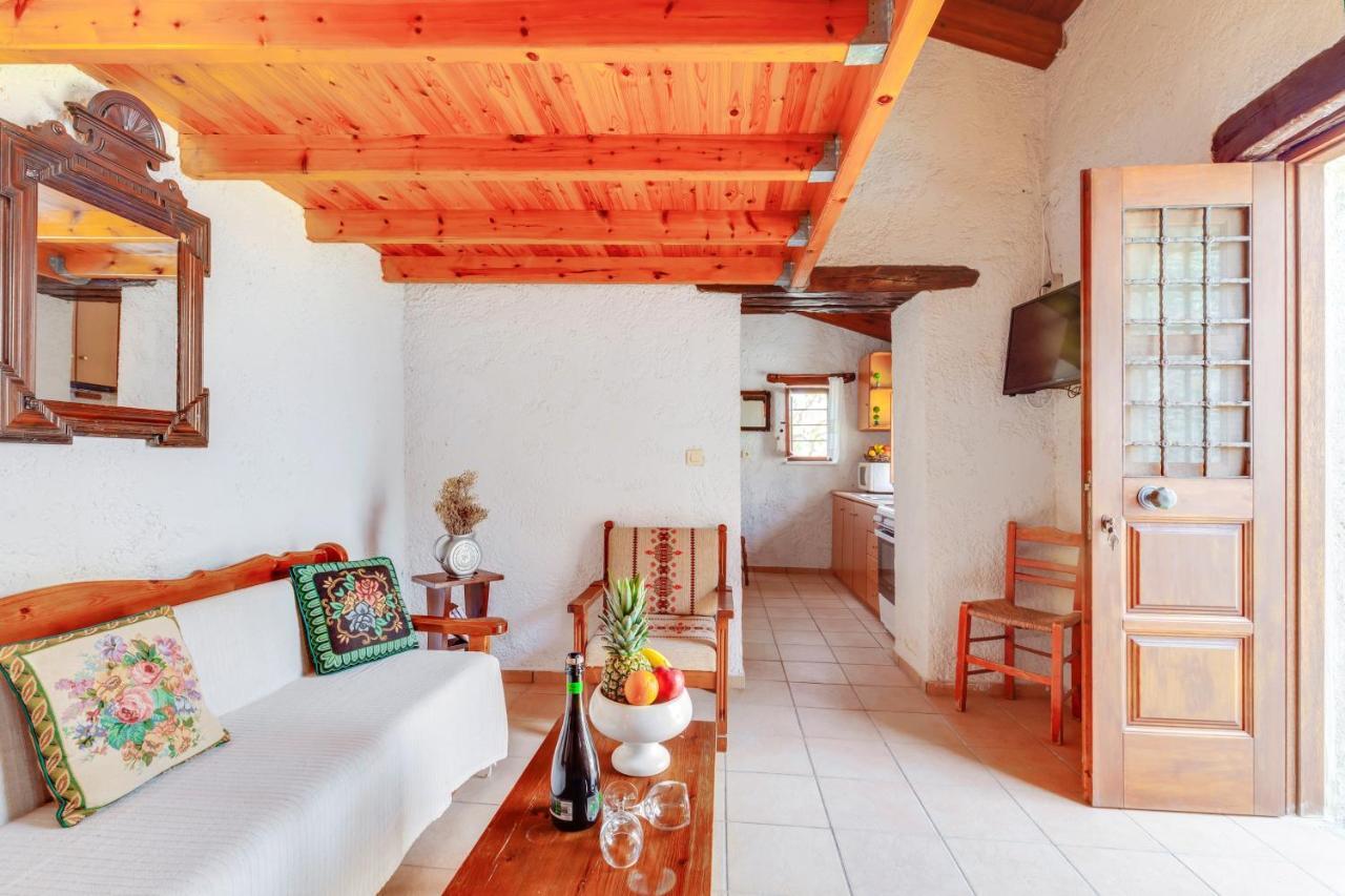 Traditional Home Vereniki With Heated Pool - By Apokoronas Villas Gavalochori Buitenkant foto