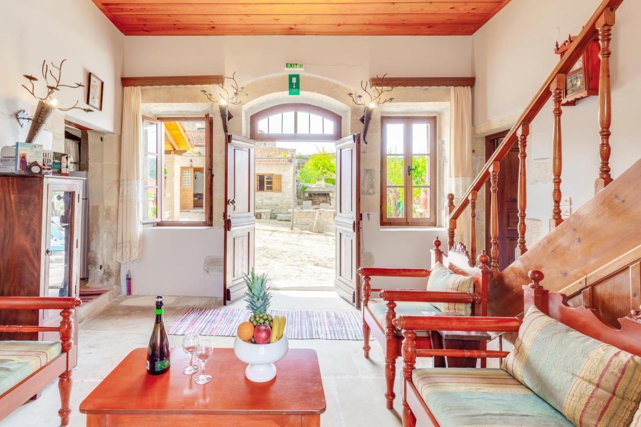 Traditional Home Vereniki With Heated Pool - By Apokoronas Villas Gavalochori Buitenkant foto